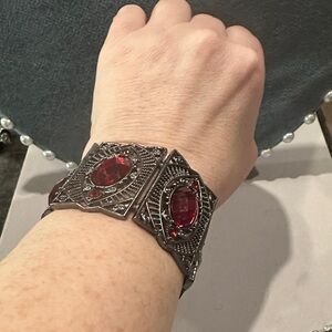 Vintage-Style Gunmetal Bracelet with Red Gemstones